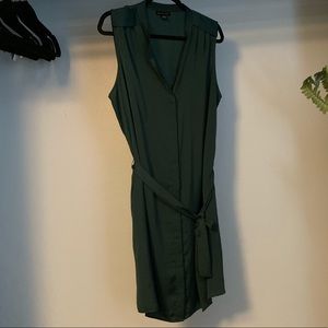 Size XL Hunter Green No Sleeve Tunic Dress w belt